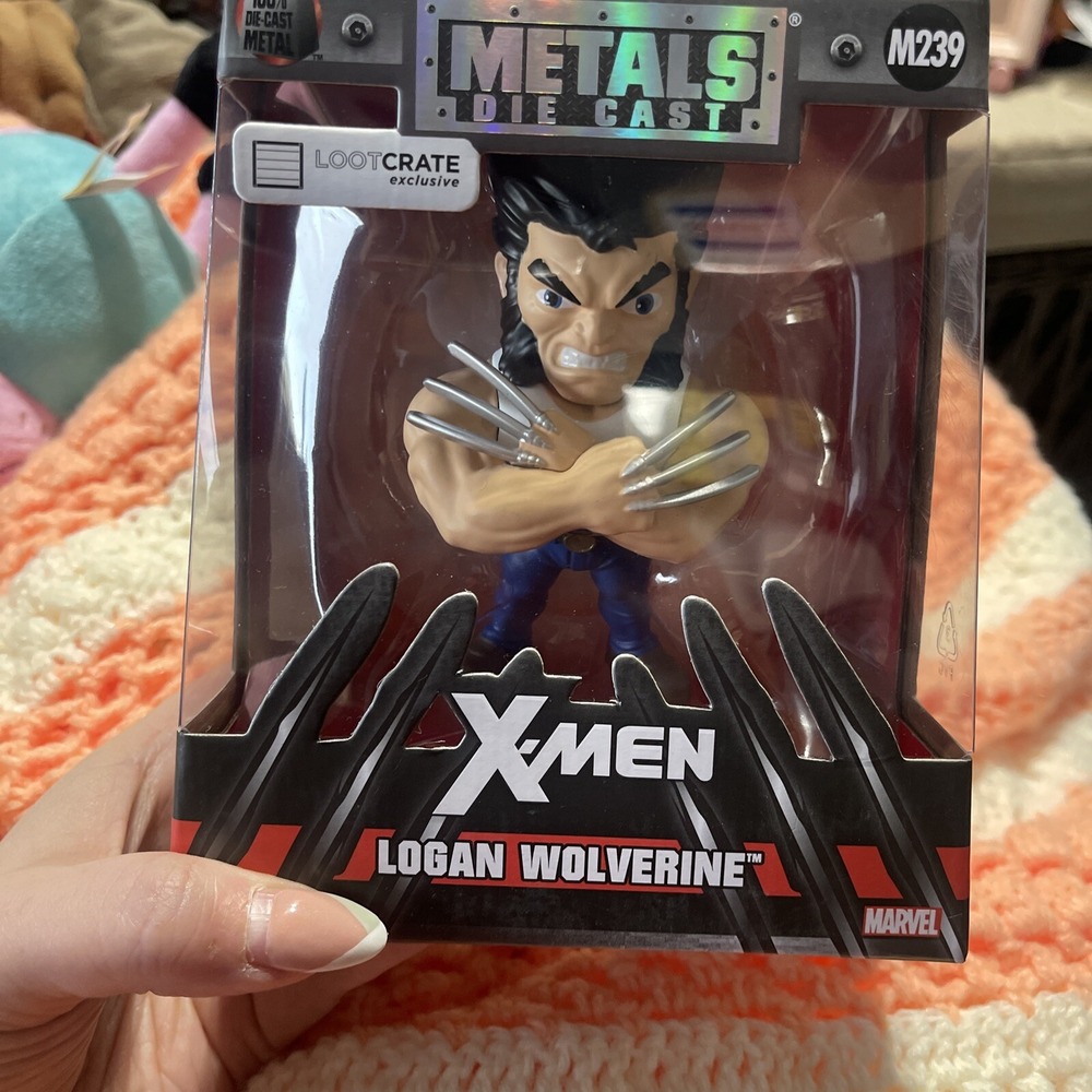 Marvel Die Cast Metal Logan Wolverine X-Men LootCrate Exclusive Figure NIB